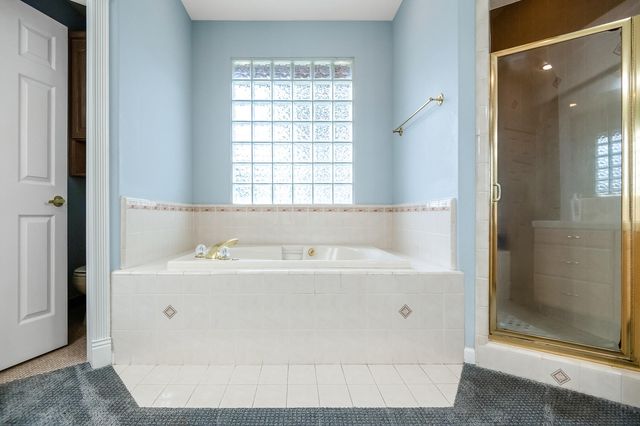 1134 N Rova Court, Visalia, CA 93291