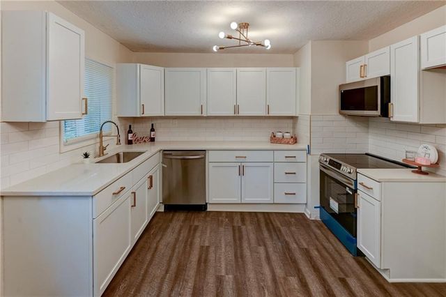 6314 E 149th Street, Grandview, MO 64030