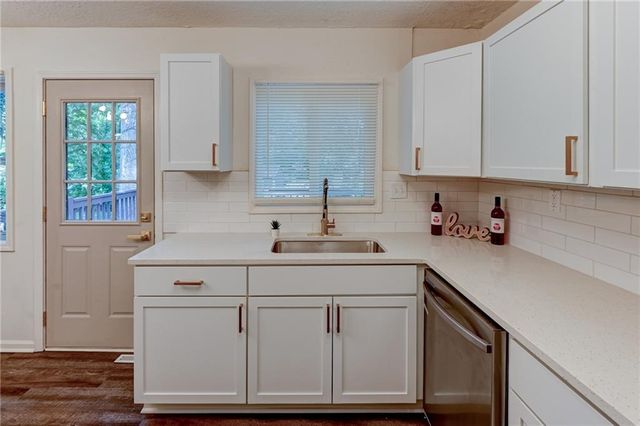 6314 E 149th Street, Grandview, MO 64030