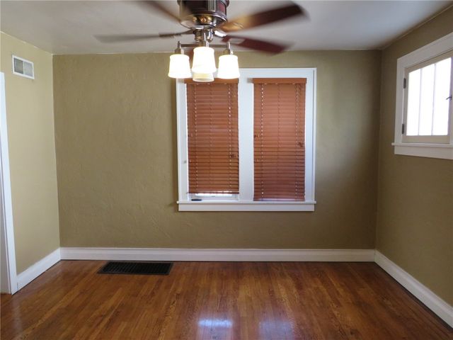 533 Mccully St, White Oak, PA 15131