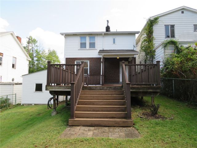 533 Mccully St, White Oak, PA 15131