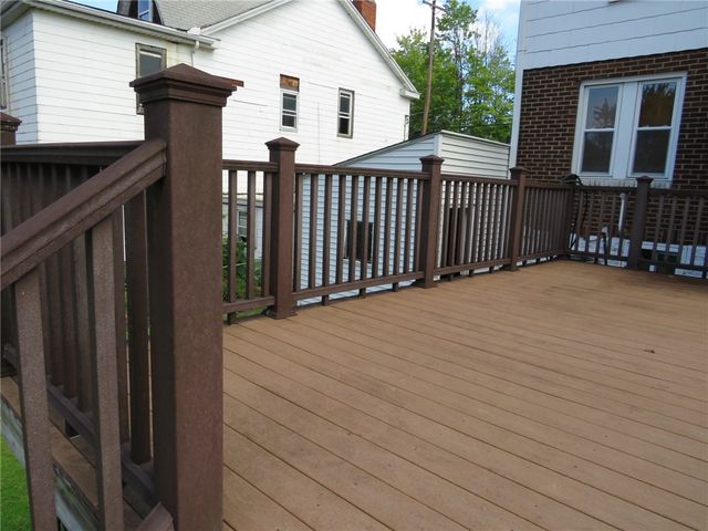 533 Mccully St, White Oak, PA 15131