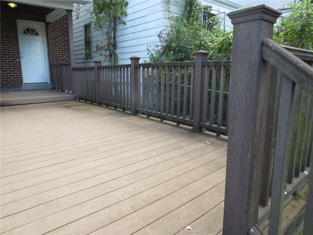 533 Mccully St, White Oak, PA 15131