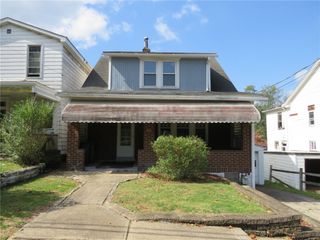 533 Mccully St, White Oak, PA 15131