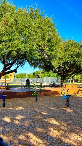 3615 Deal Street, Houston, TX 77025