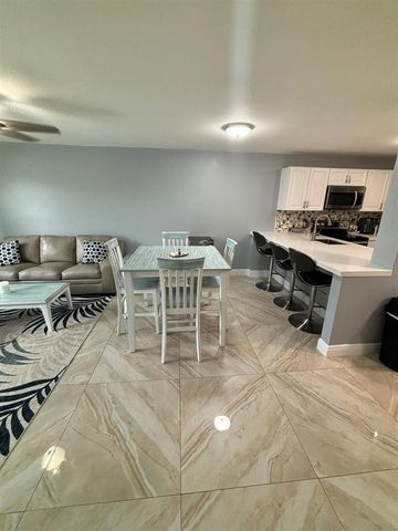 440 SE 2nd Avenue 21, Deerfield Beach, FL 33441