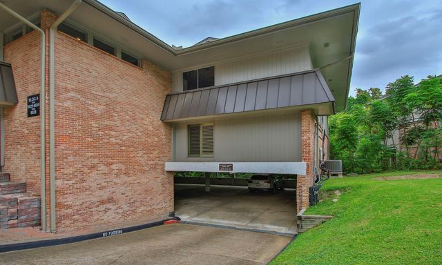 6663 Bayou Glen Road, Houston, TX 77057