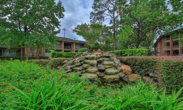 6663 Bayou Glen Road, Houston, TX 77057