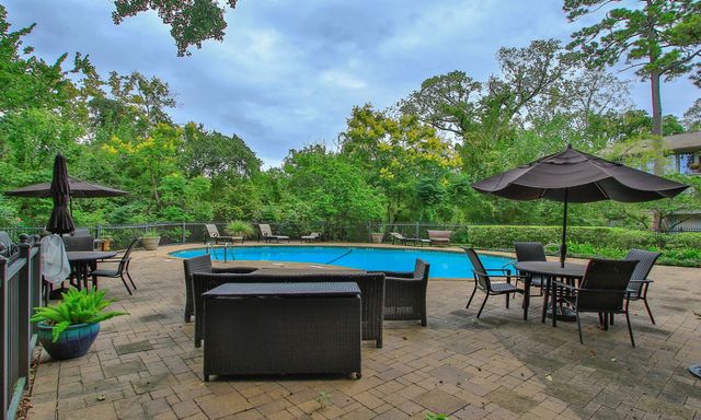 6663 Bayou Glen Road, Houston, TX 77057