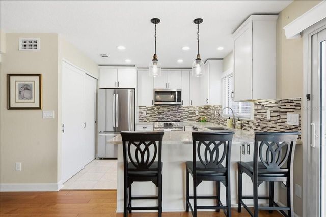 10603 CARROLLBROOK WAY 10603, Tampa, FL 33618