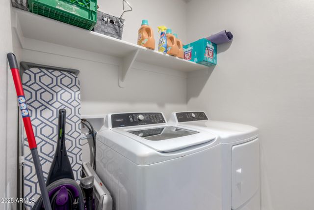 4988 E LIVING STONE Way, San Tan Valley, AZ 85143