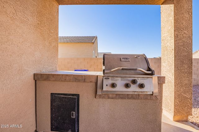 4988 E LIVING STONE Way, San Tan Valley, AZ 85143