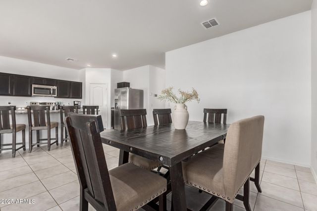 4988 E LIVING STONE Way, San Tan Valley, AZ 85143