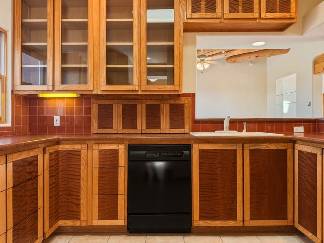 1331 Sierra Azul B, Santa Fe, NM 87507