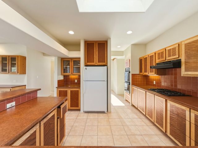 1331 Sierra Azul B, Santa Fe, NM 87507