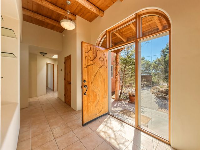 1331 Sierra Azul B, Santa Fe, NM 87507