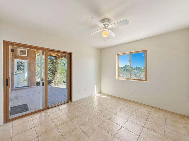 1331 Sierra Azul B, Santa Fe, NM 87507
