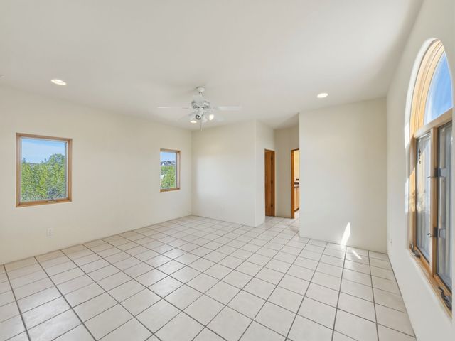 1331 Sierra Azul B, Santa Fe, NM 87507