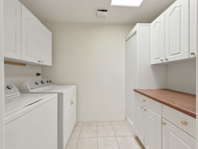 1331 Sierra Azul B, Santa Fe, NM 87507