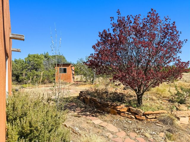 1331 Sierra Azul B, Santa Fe, NM 87507