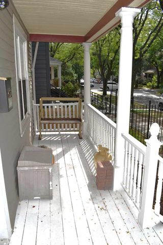 4207 N Drake Avenue, Chicago, IL 60618