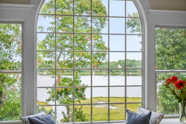 55 Shoestring Bay Road, Mashpee, MA 02649