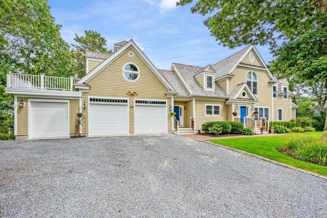 55 Shoestring Bay Road, Mashpee, MA 02649