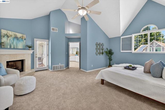 646 Windmill Ln, Pleasanton, CA 94566