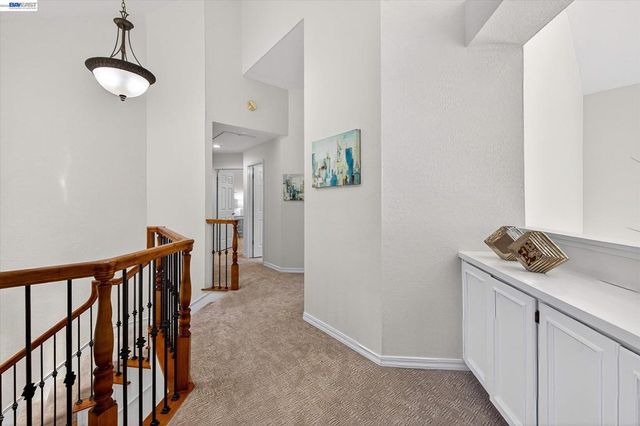 646 Windmill Ln, Pleasanton, CA 94566