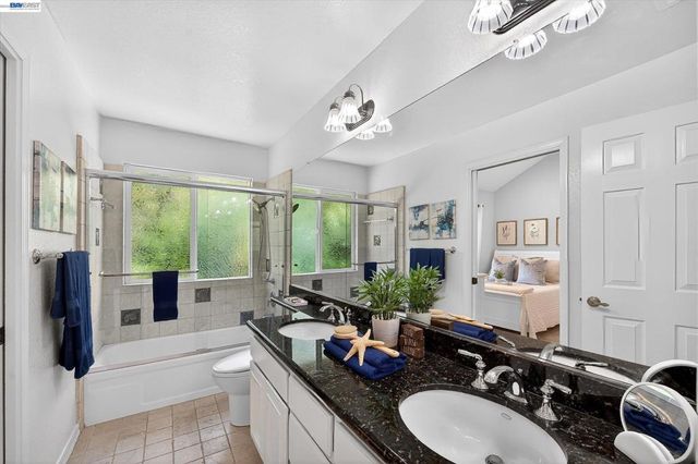 646 Windmill Ln, Pleasanton, CA 94566
