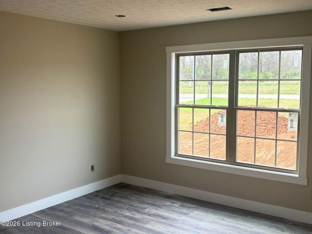 718 Hubbards Ln, Bardstown, KY 40004