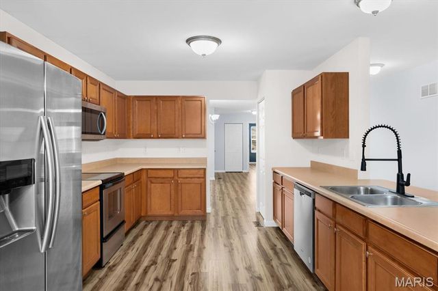 1712 SHADE TREE Court, Swansea, IL 62226