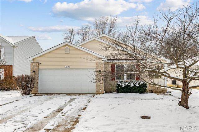 1712 SHADE TREE Court, Swansea, IL 62226