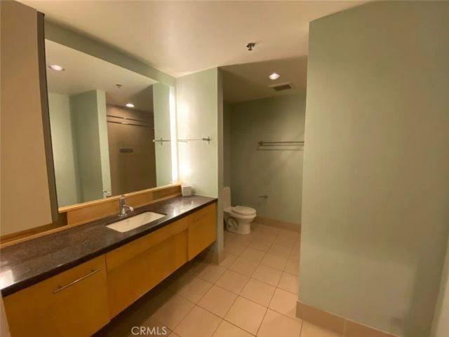 1111 S Grand 804, Los Angeles, CA 90015