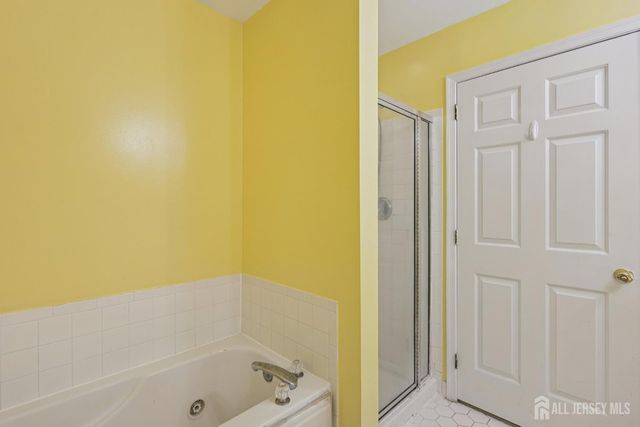 1608 Cypress Lane 1608, East Brunswick, NJ 08816