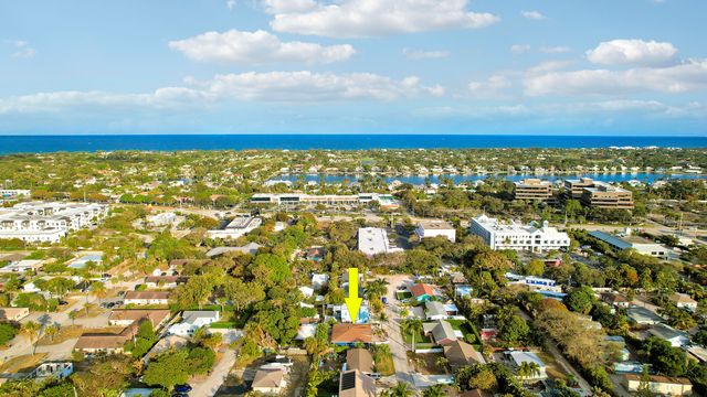 1827 Len Drive, North Palm Beach, FL 33408