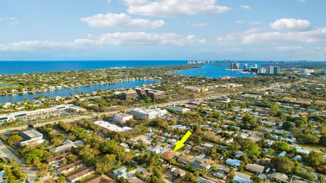 1827 Len Drive, North Palm Beach, FL 33408