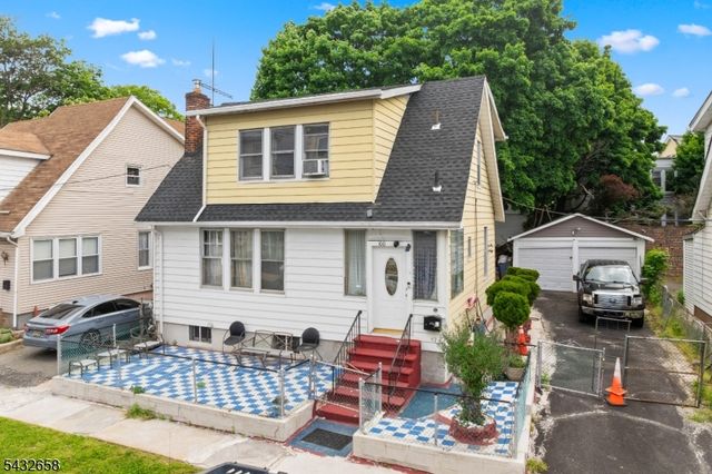 100 Montgomery Ave, Irvington Twp., NJ 07111