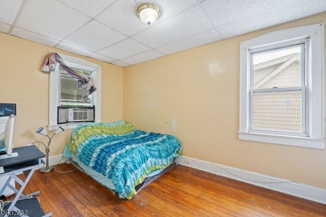 100 Montgomery Ave, Irvington Twp., NJ 07111
