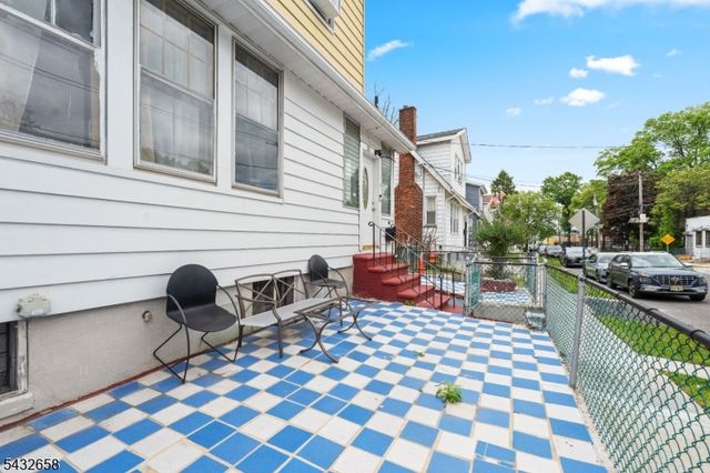 100 Montgomery Ave, Irvington Twp., NJ 07111