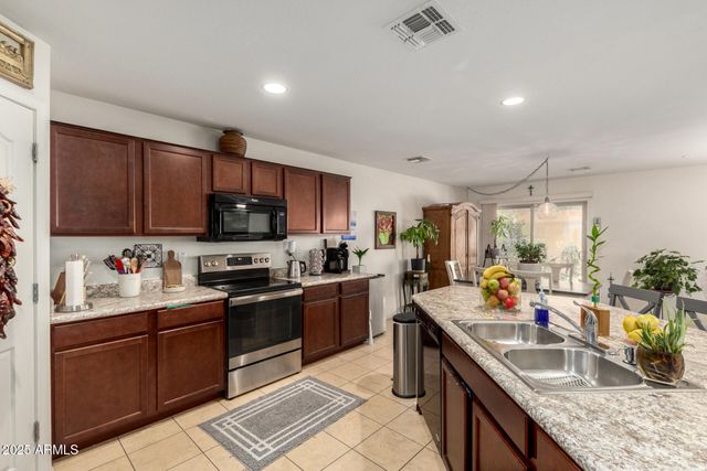 6910 S 75TH Drive, Laveen, AZ 85339