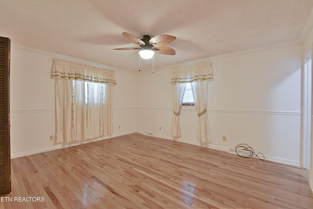 880 Darwin St, Alcoa, TN 37701