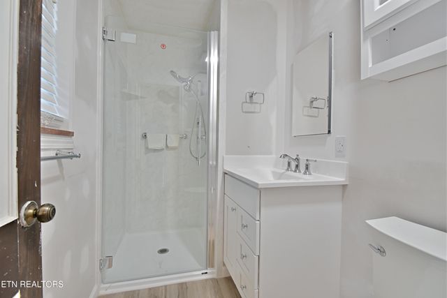 880 Darwin St, Alcoa, TN 37701