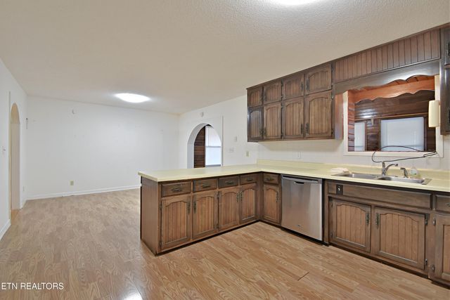 880 Darwin St, Alcoa, TN 37701