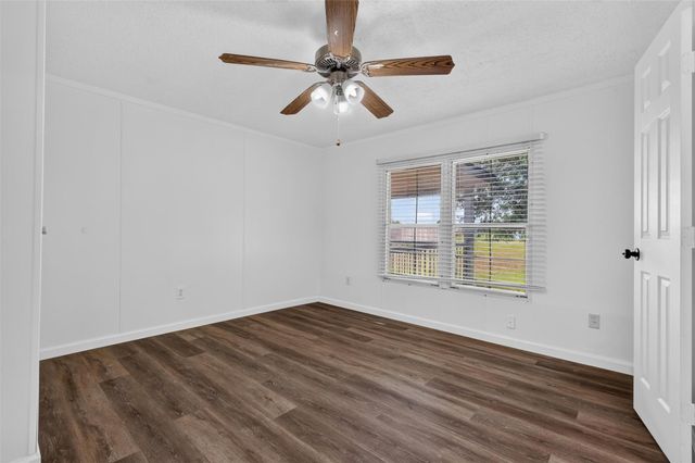 1955 Lauren Lane, Sealy, TX 77474