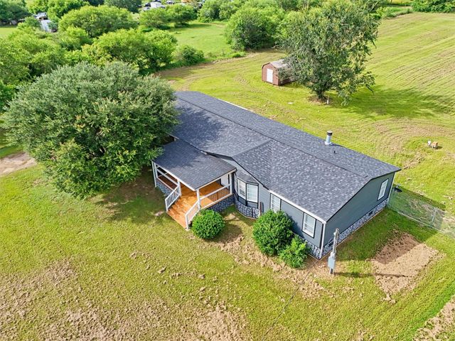 1955 Lauren Lane, Sealy, TX 77474