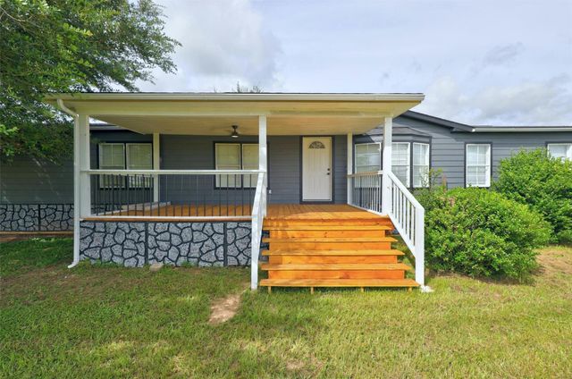 1955 Lauren Lane, Sealy, TX 77474