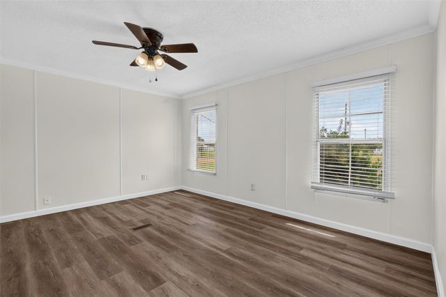 1955 Lauren Lane, Sealy, TX 77474