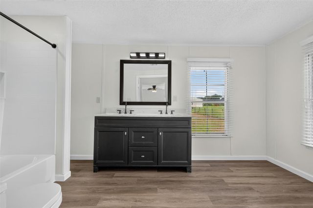 1955 Lauren Lane, Sealy, TX 77474