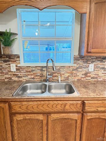 1007 Blue Jay Avenue, Pharr, TX 78577